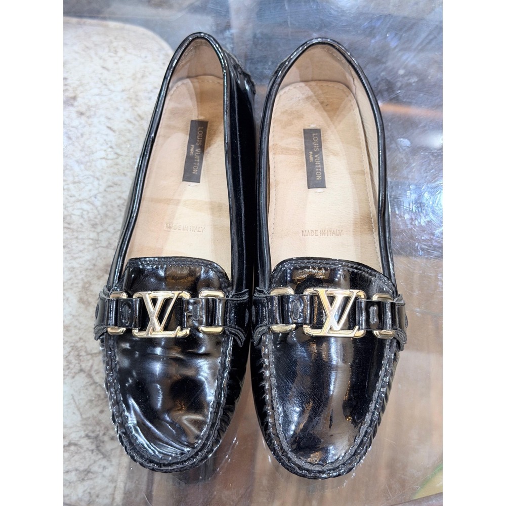 Louis Vuitton Gloria Black Patent Leather Loafers Gold LV Buckle 38‎ MFA0140